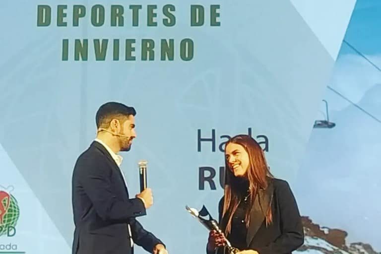 Hada Ruiz recibe un reconocimiento en la Gala del Deporte de Granada