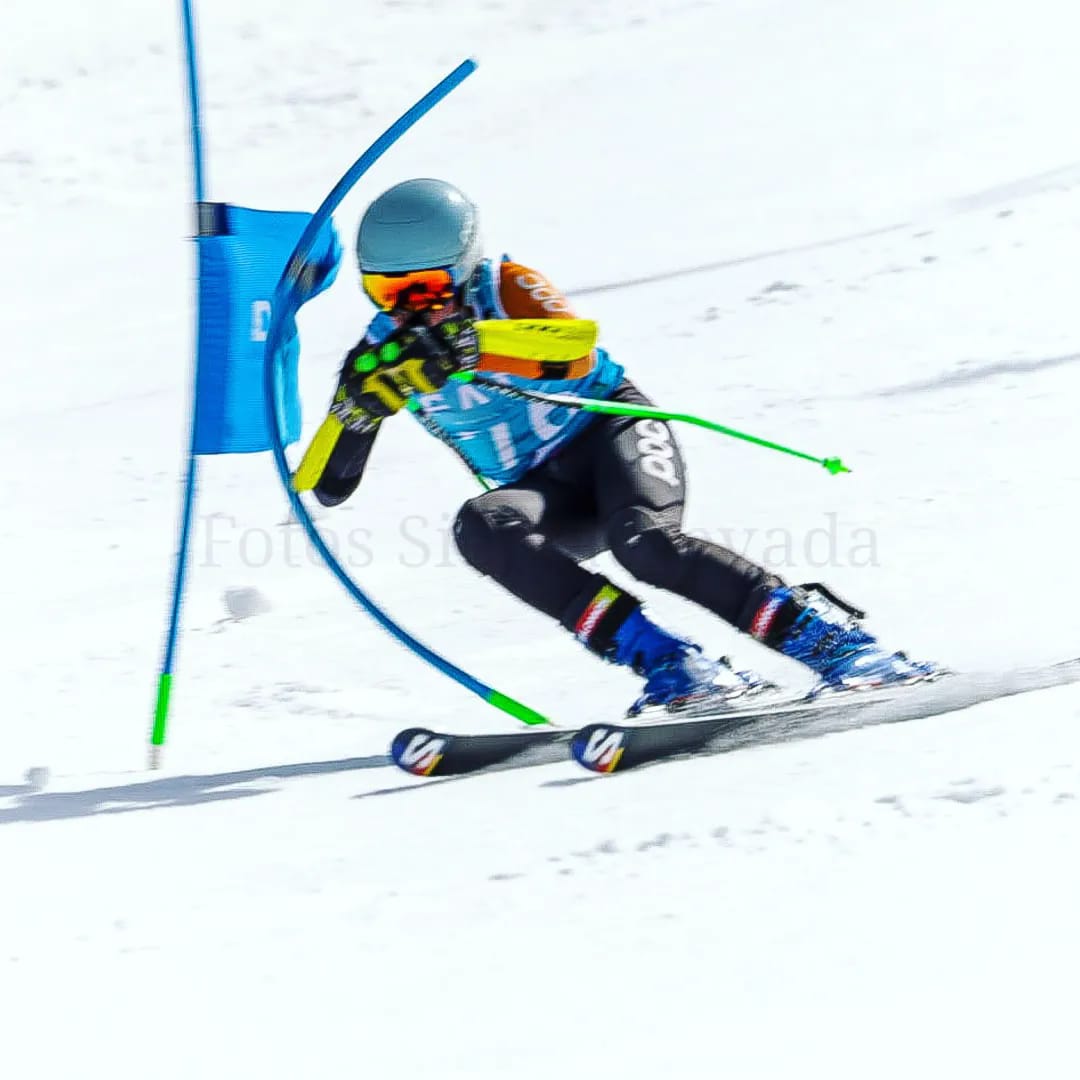 Hoy tocaba GS dentro del Campeonato de Andalucía de Esquí Alpino.